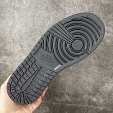 Travis Scott x Air Jordan AJ1 Low OG SPTS联名白黑倒钩低帮 DM7866-001 Travis Scott x Air Jordan AJ1 Low OG SPTS联名白黑倒钩低帮 DM7866-001
