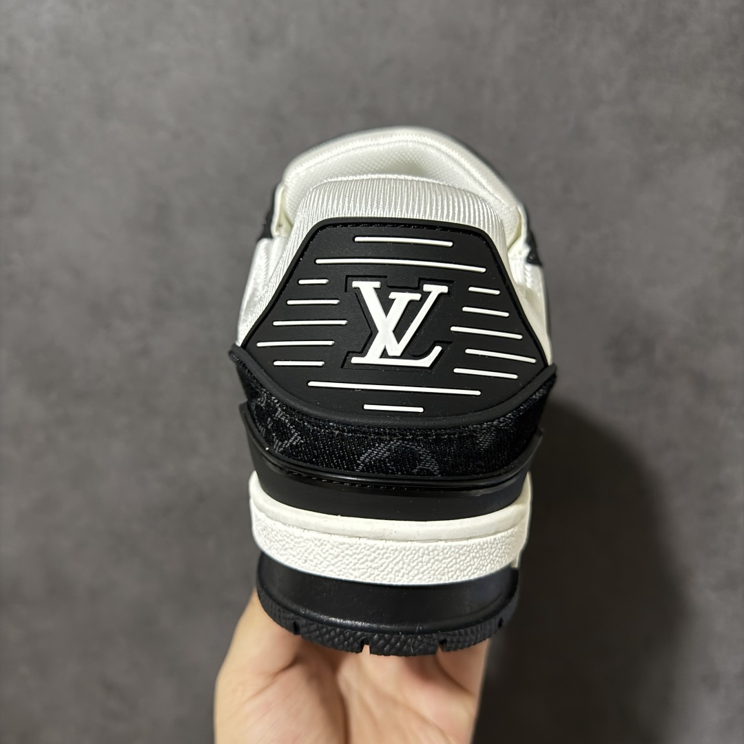 Louis Vuitton/路易威登~全套包装 官方礼盒 防尘袋 说明书 质保卡,采用皮革鞋面材质,内里小羊皮打造及去味 Louis Vuitton/路易威登~全套包装 官方礼盒 防尘袋 说明书 质保卡,采用皮革鞋面材质,内里小羊皮打造及去味
