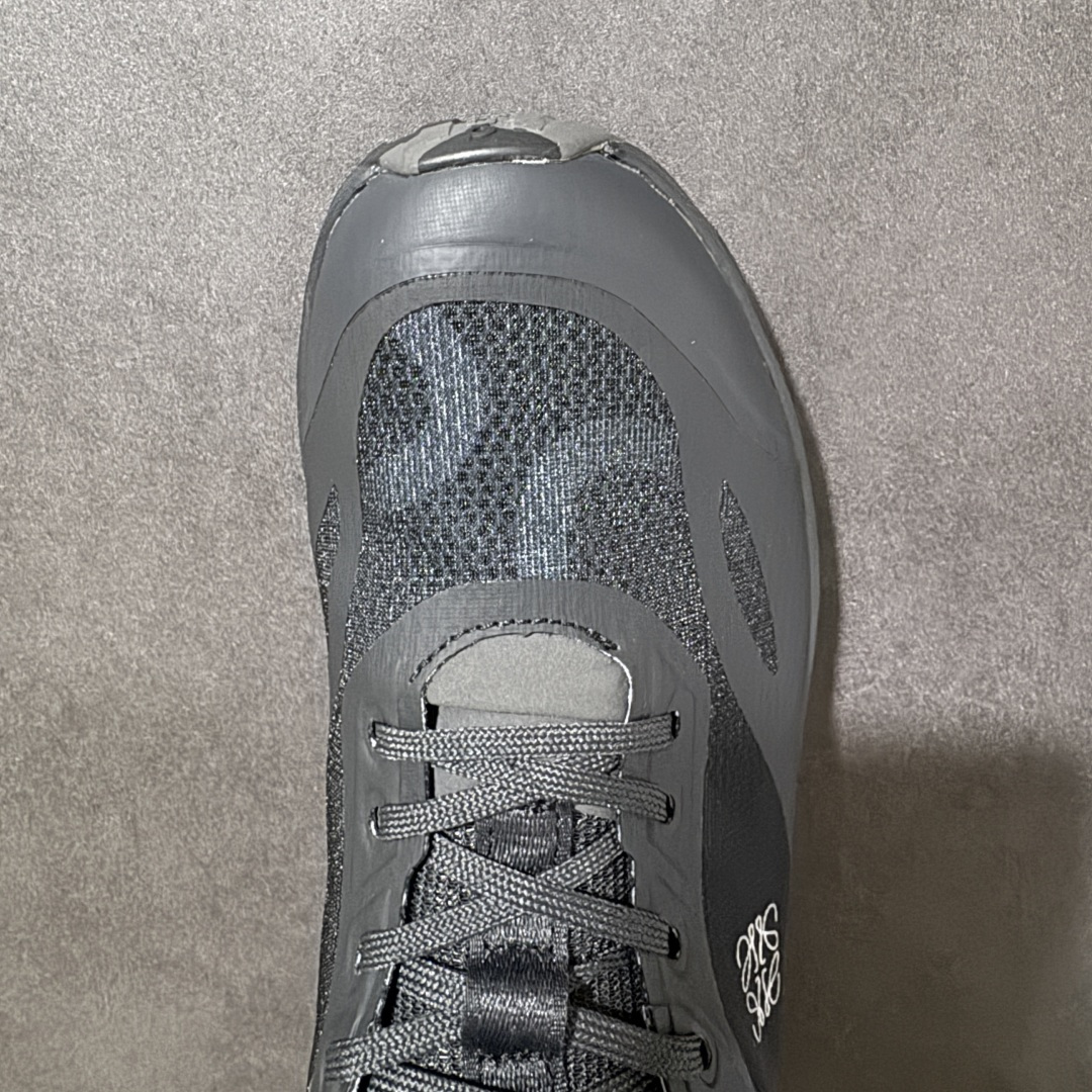 On昂跑 x LOEWE罗意威 Cloudventure LOEWE 2.0 织物 跑步 户外轻便百搭系带 减震 低帮 On昂跑 x LOEWE罗意威 Cloudventure LOEWE 2.0 织物 跑步 户外轻便百搭系带 减震 低帮