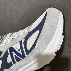 New Balance NB990 V6新百伦经典复古美产休闲跑步鞋 采用原版猪巴革及透气网眼材质 原装6层组合底模精密 New Balance NB990 V6新百伦经典复古美产休闲跑步鞋 采用原版猪巴革及透气网眼材质 原装6层组合底模精密
