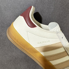adidas Originals Gazelle INdoor 三叶草休闲防滑耐磨低帮板鞋 官方货号: IH7501 尺 adidas Originals Gazelle INdoor 三叶草休闲防滑耐磨低帮板鞋 官方货号: IH7501 尺