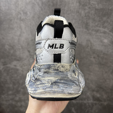 MLB NY 印花网红学长鞋老爹鞋手工手绘涂鸦恶作剧 此款为人工手绘定制图案 原版基于MLB修改款 加以创意定制 完美品 MLB NY 印花网红学长鞋老爹鞋手工手绘涂鸦恶作剧 此款为人工手绘定制图案 原版基于MLB修改款 加以创意定制 完美品