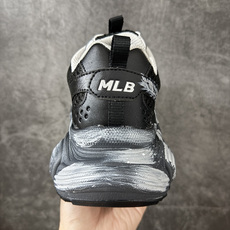 MLB NY 印花网红学长鞋老爹鞋手工手绘涂鸦恶作剧 此款为人工手绘定制图案 原版基于MLB修改款 加以创意定制 完美品 MLB NY 印花网红学长鞋老爹鞋手工手绘涂鸦恶作剧 此款为人工手绘定制图案 原版基于MLB修改款 加以创意定制 完美品