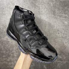 Comme Ces Garçons × Air Jordan 11 High CDG x AJ11 高帮 联名黑色 AJ Comme Ces Garçons × Air Jordan 11 High CDG x AJ11 高帮 联名黑色 AJ