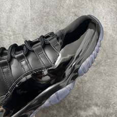 Comme Ces Garçons × Air Jordan 11 High CDG x AJ11 高帮 联名黑色 AJ Comme Ces Garçons × Air Jordan 11 High CDG x AJ11 高帮 联名黑色 AJ