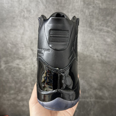 Comme Ces Garçons × Air Jordan 11 High CDG x AJ11 高帮 联名黑色 AJ Comme Ces Garçons × Air Jordan 11 High CDG x AJ11 高帮 联名黑色 AJ