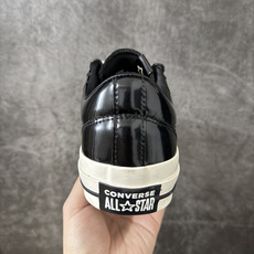 木村联名配色手提袋+匡威OneStar星星鞋 光面皮黑色 Converse One Star Ox 帆布休闲板鞋 A17 木村联名配色手提袋+匡威OneStar星星鞋 光面皮黑色 Converse One Star Ox 帆布休闲板鞋 A17