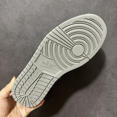 Nike Air Jordan 1 aj1 Low OG 经典百搭 耐克 AJ1 低帮休闲板鞋 海外高端定制限量发售!🌫 Nike Air Jordan 1 aj1 Low OG 经典百搭 耐克 AJ1 低帮休闲板鞋 海外高端定制限量发售!🌫