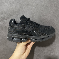 New Balance 1954R系列 新百伦 复古单品宝藏老爹鞋款 复古元素叠加 质感超级棒 原楦版型材料细节做工精细 New Balance 1954R系列 新百伦 复古单品宝藏老爹鞋款 复古元素叠加 质感超级棒 原楦版型材料细节做工精细