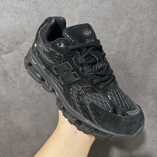New Balance 1954R系列 新百伦 复古单品宝藏老爹鞋款 复古元素叠加 质感超级棒 原楦版型材料细节做工精细 New Balance 1954R系列 新百伦 复古单品宝藏老爹鞋款 复古元素叠加 质感超级棒 原楦版型材料细节做工精细