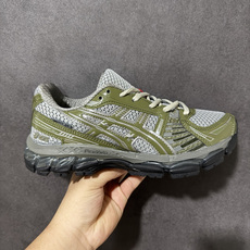 Asics Gel-Kayano 12.1 亚瑟士运动休闲透气专业跑鞋 采用工程弹性双层再生针织密度鞋面材质 后跟3D可 Asics Gel-Kayano 12.1 亚瑟士运动休闲透气专业跑鞋 采用工程弹性双层再生针织密度鞋面材质 后跟3D可