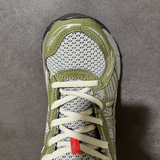 Asics Gel-Kayano 12.1 亚瑟士运动休闲透气专业跑鞋 采用工程弹性双层再生针织密度鞋面材质 后跟3D可 Asics Gel-Kayano 12.1 亚瑟士运动休闲透气专业跑鞋 采用工程弹性双层再生针织密度鞋面材质 后跟3D可