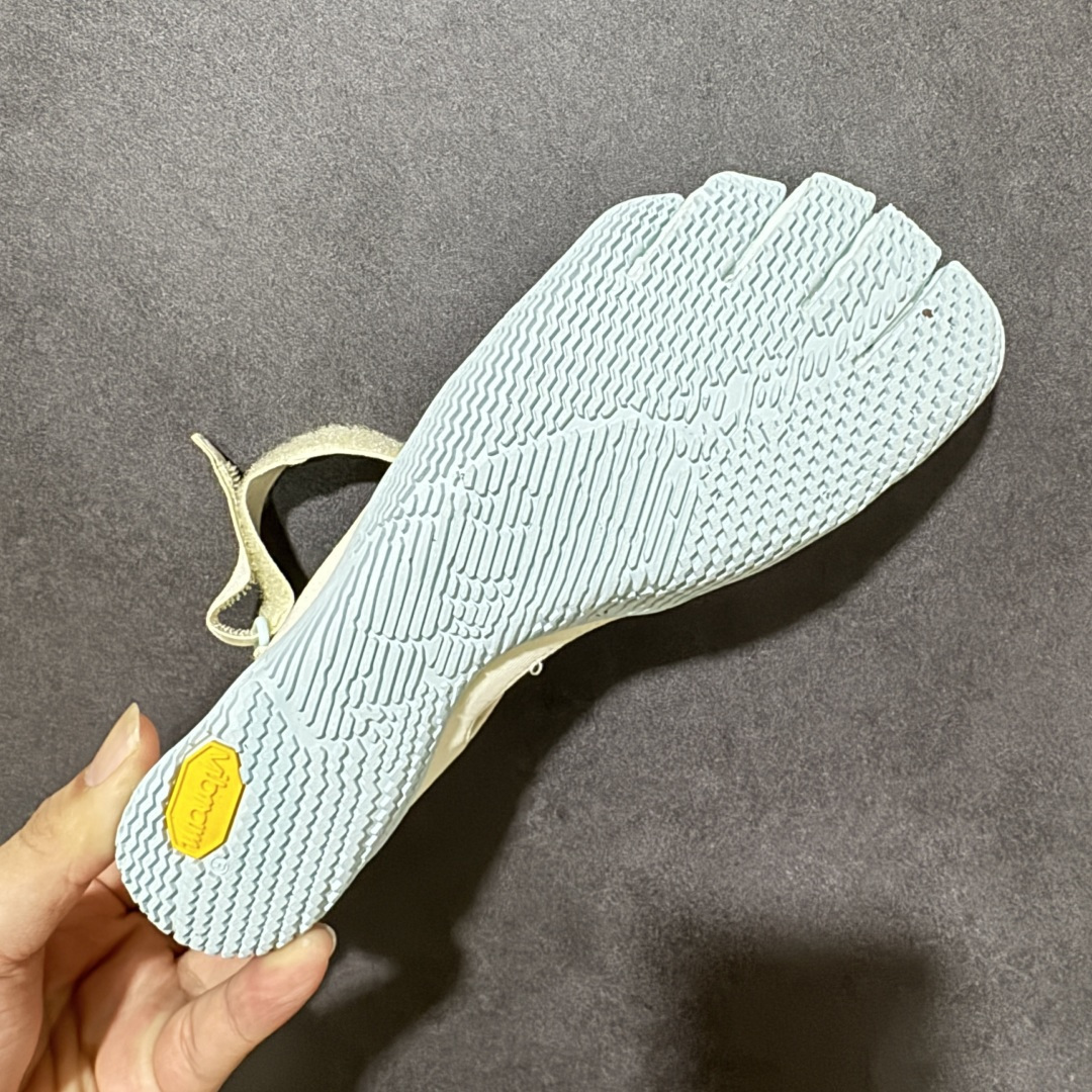 Vibram V-Soul 健身赤足深蹲支撑速干芭蕾五指鞋 货号：26W7205 尺码：36 37 38 39 40 4