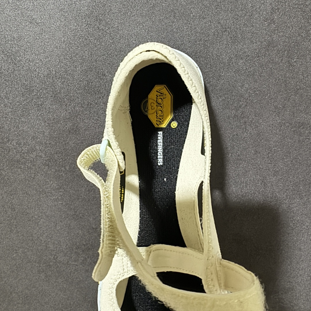 Vibram V-Soul 健身赤足深蹲支撑速干芭蕾五指鞋 货号：26W7205 尺码：36 37 38 39 40 4
