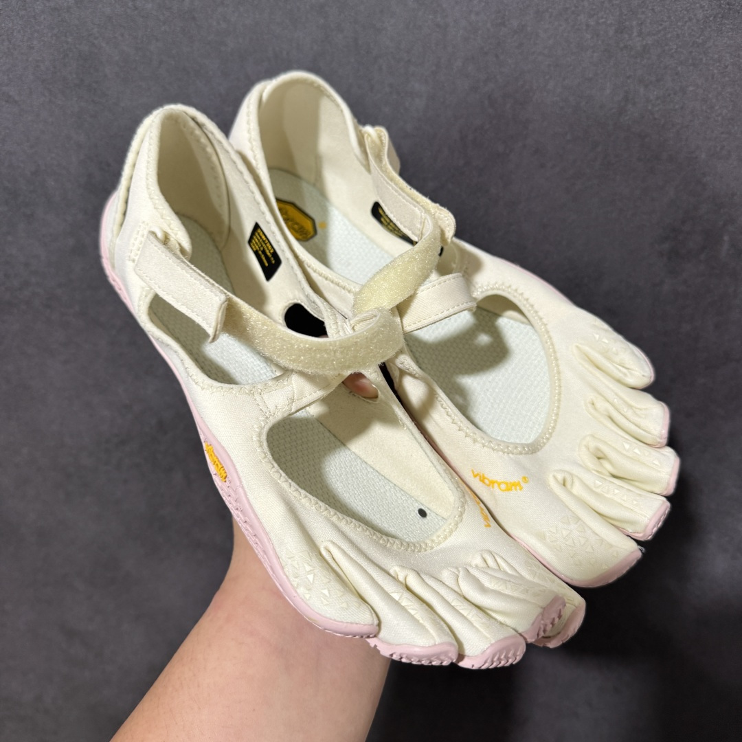 Vibram V-Soul 健身赤足深蹲支撑速干芭蕾五指鞋 货号：26W7205 尺码：36 37 38 39 40 4