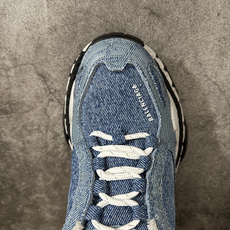 Balenciaga巴黎世家24代 Triple S .2 低帮 老爹鞋 牛仔蓝 市场老牌巴黎世家大厂出品 品质价格无需 Balenciaga巴黎世家24代 Triple S .2 低帮 老爹鞋 牛仔蓝 市场老牌巴黎世家大厂出品 品质价格无需