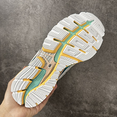 New Balance 1954R系列 新百伦 复古单品宝藏老爹鞋款 复古元素叠加 质感超级棒 原楦版型材料细节做工精细 New Balance 1954R系列 新百伦 复古单品宝藏老爹鞋款 复古元素叠加 质感超级棒 原楦版型材料细节做工精细