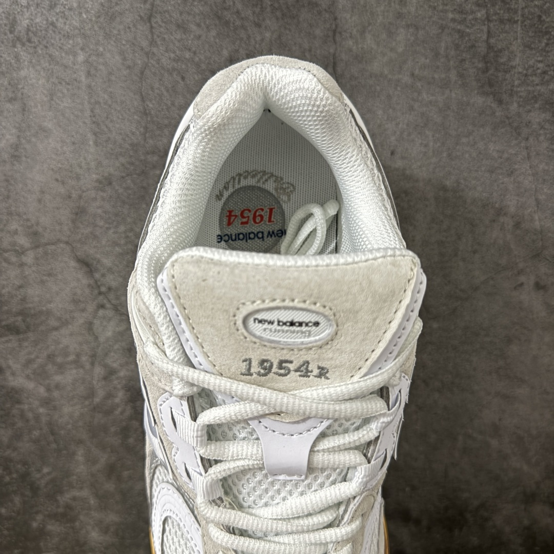 New Balance 1954R系列 新百伦 复古单品宝藏老爹鞋款 复古元素叠加 质感超级棒 原楦版型材料细节做工精细 New Balance 1954R系列 新百伦 复古单品宝藏老爹鞋款 复古元素叠加 质感超级棒 原楦版型材料细节做工精细
