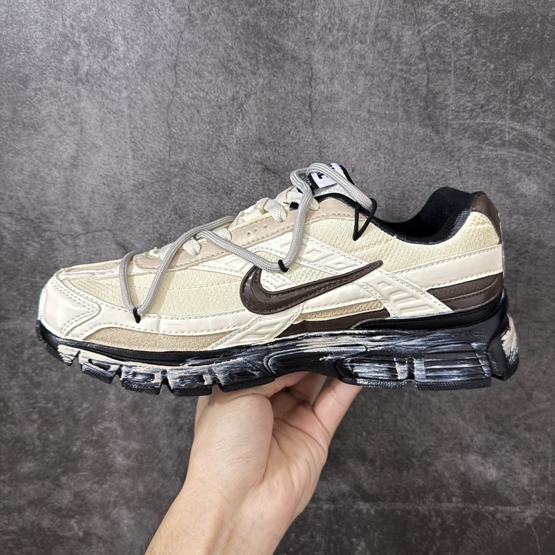 NIKE INITIATOR 创始者系列复古休闲运动舒适跑鞋 此款为人工手绘定制图案 原版基于Nike Initiato NIKE INITIATOR 创始者系列复古休闲运动舒适跑鞋 此款为人工手绘定制图案 原版基于Nike Initiato