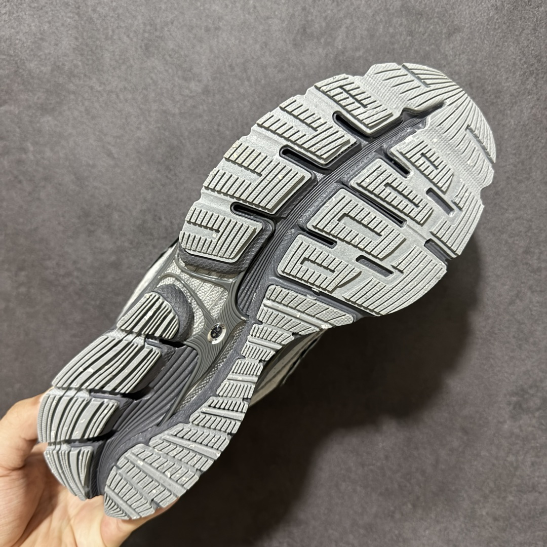 New Balance 1954R系列 新百伦 复古单品宝藏老爹鞋款 复古元素叠加 质感超级棒 原楦版型材料细节做工精细 New Balance 1954R系列 新百伦 复古单品宝藏老爹鞋款 复古元素叠加 质感超级棒 原楦版型材料细节做工精细