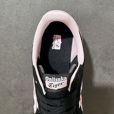Onitsuka Tiger鬼塚虎 Tokuten 黑粉 货号:1183C235-001 尺码:36 36.5 37.5 Onitsuka Tiger鬼塚虎 Tokuten 黑粉 货号:1183C235-001 尺码:36 36.5 37.5