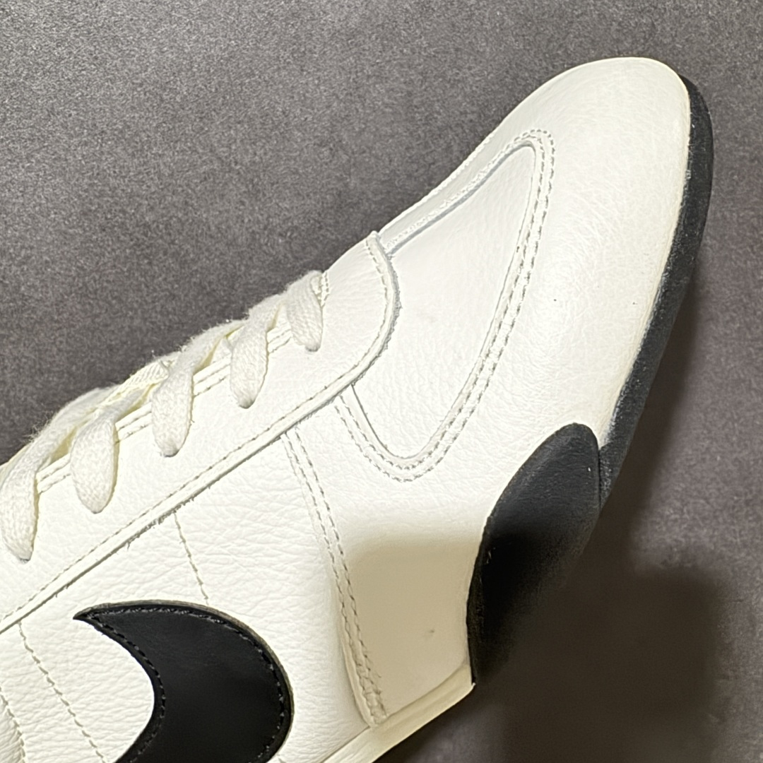Nike Sprint Sister 耐克 舒适贴合 低帮休闲板鞋 货号: IB7102-100 尺码: 36 36.5 Nike Sprint Sister 耐克 舒适贴合 低帮休闲板鞋 货号: IB7102-100 尺码: 36 36.5