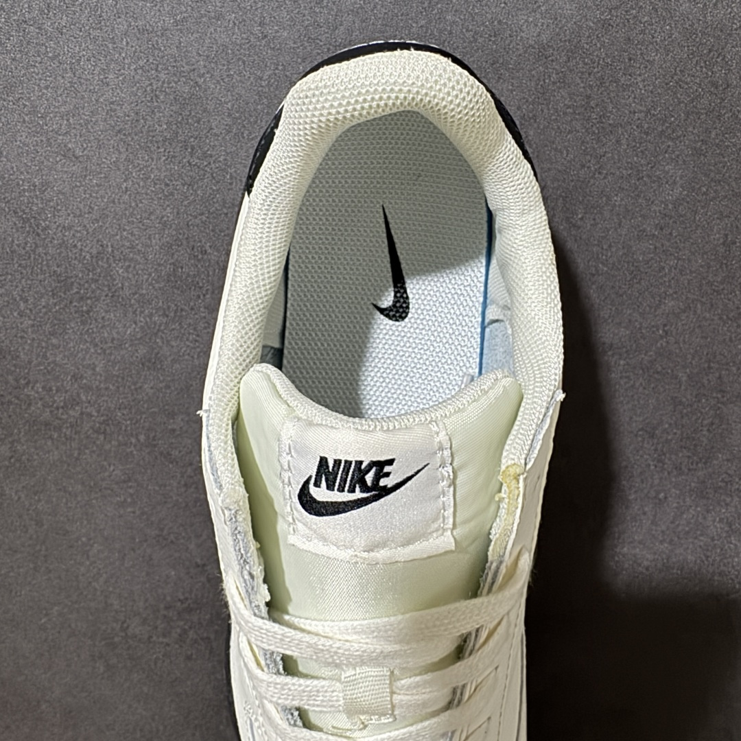 Nike Sprint Sister 耐克 舒适贴合 低帮休闲板鞋 货号: IB7102-100 尺码: 36 36.5 Nike Sprint Sister 耐克 舒适贴合 低帮休闲板鞋 货号: IB7102-100 尺码: 36 36.5