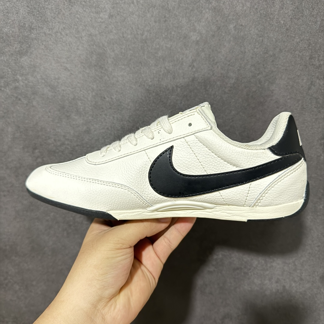 Nike Sprint Sister 耐克 舒适贴合 低帮休闲板鞋 货号: IB7102-100 尺码: 36 36.5 Nike Sprint Sister 耐克 舒适贴合 低帮休闲板鞋 货号: IB7102-100 尺码: 36 36.5