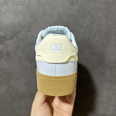 Nike COURT SHOT男子运动鞋春季透气轻便运动板鞋 经典网眼 橡胶鞋底 皮面的材质 包裹感很强 但鞋底偏硬 适 Nike COURT SHOT男子运动鞋春季透气轻便运动板鞋 经典网眼 橡胶鞋底 皮面的材质 包裹感很强 但鞋底偏硬 适