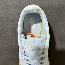 Nike COURT SHOT男子运动鞋春季透气轻便运动板鞋 经典网眼 橡胶鞋底 皮面的材质 包裹感很强 但鞋底偏硬 适 Nike COURT SHOT男子运动鞋春季透气轻便运动板鞋 经典网眼 橡胶鞋底 皮面的材质 包裹感很强 但鞋底偏硬 适