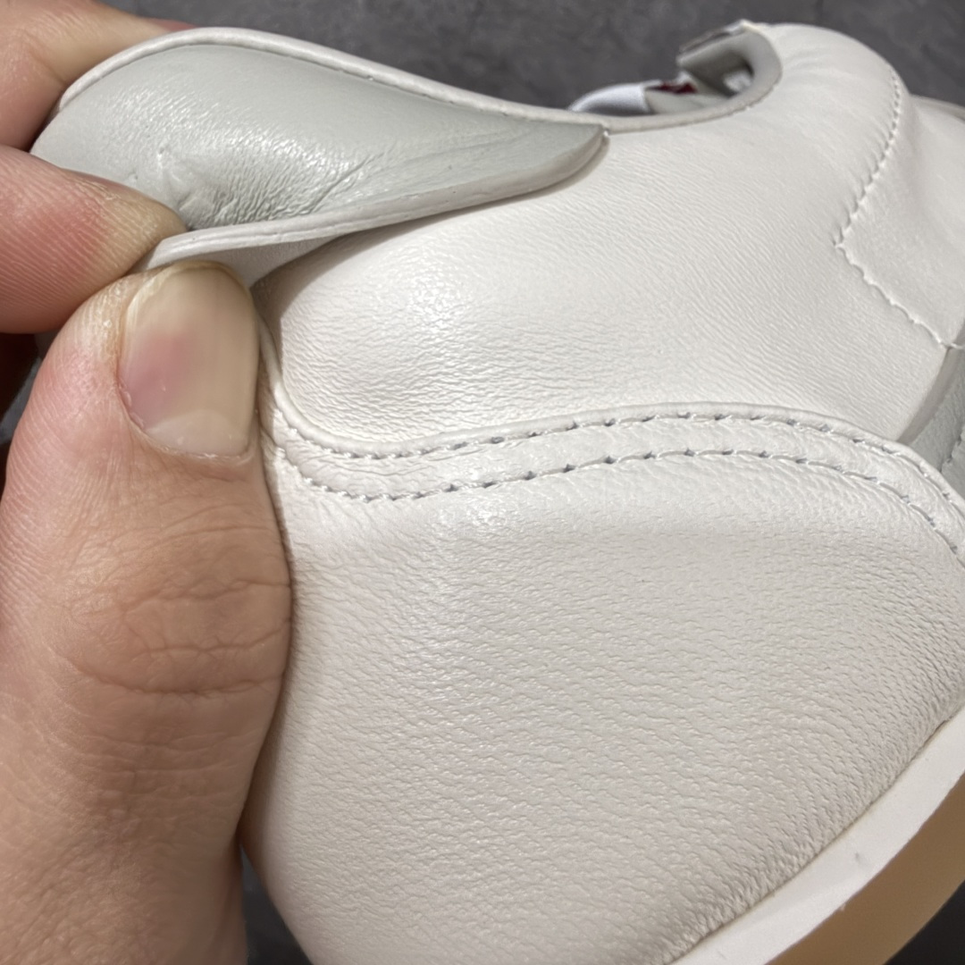 Bottega Veneta BV Shot系列 德训鞋 阿甘休闲 运动鞋26冬季全新都市运动鞋 灵感汲取自体育运动 S Bottega Veneta BV Shot系列 德训鞋 阿甘休闲 运动鞋26冬季全新都市运动鞋 灵感汲取自体育运动 S