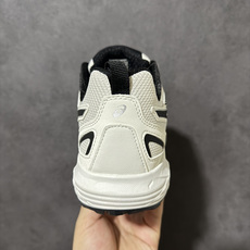 亚瑟士Asics Gel-Flux CN 运动休闲透气专业跑鞋 进口双层丝纤维工程网布鞋面 轻量舒适透气材质中底3D可视 亚瑟士Asics Gel-Flux CN 运动休闲透气专业跑鞋 进口双层丝纤维工程网布鞋面 轻量舒适透气材质中底3D可视
