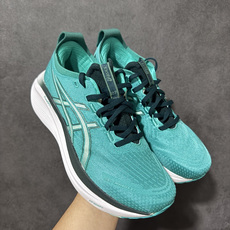 Asics Gel-Nimbus 27 亚瑟士复古透气休闲鞋缓震男子耐磨跑步鞋 货号: 1012B819 001 尺码: Asics Gel-Nimbus 27 亚瑟士复古透气休闲鞋缓震男子耐磨跑步鞋 货号: 1012B819 001 尺码: