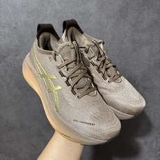 Asics Gel-Nimbus 27 亚瑟士复古透气休闲鞋缓震男子耐磨跑步鞋 货号: 1012B819 001 尺码: Asics Gel-Nimbus 27 亚瑟士复古透气休闲鞋缓震男子耐磨跑步鞋 货号: 1012B819 001 尺码: