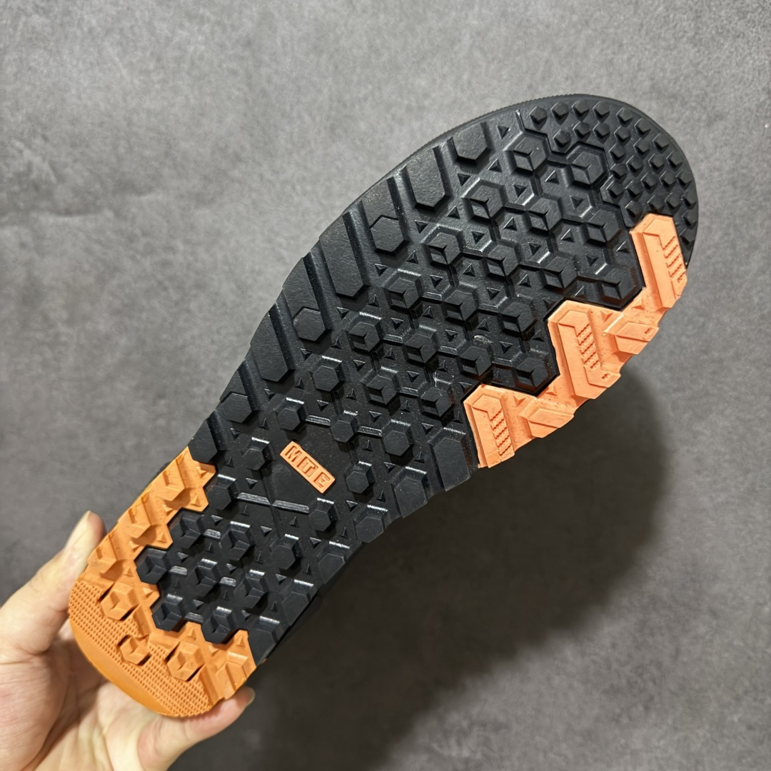 万斯 Vans SK8-Hi x Gore-Te联名 秋冬新款 高帮机能防水运动鞋 Vans顶尖户外鞋Gore-tex防 万斯 Vans SK8-Hi x Gore-Te联名 秋冬新款 高帮机能防水运动鞋 Vans顶尖户外鞋Gore-tex防