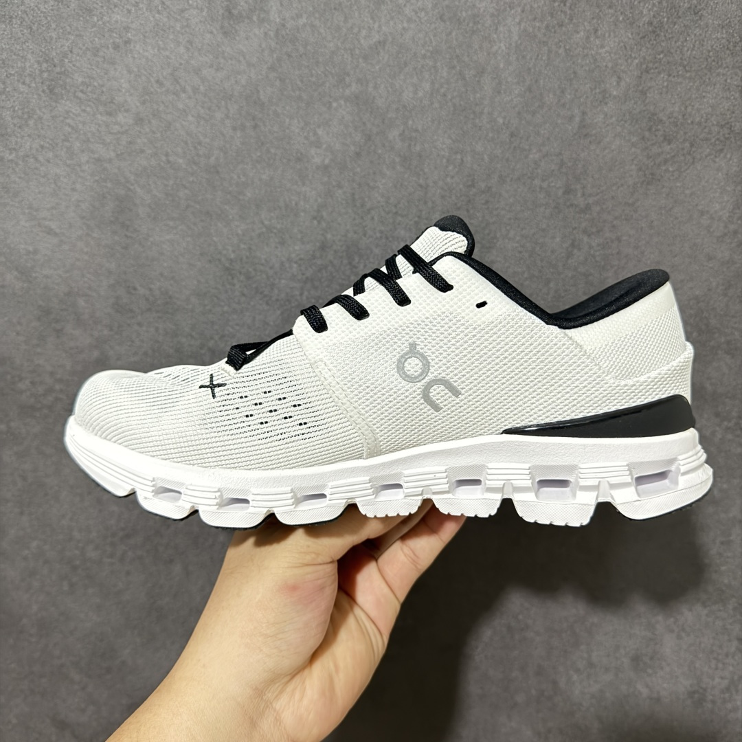 On昂跑 Cloud X 4 系列低帮轻量舒适多功能休闲运动鞋 采用工程飞织网布组合再生聚酯纤维鞋面材质搭载独家隐藏速度 On昂跑 Cloud X 4 系列低帮轻量舒适多功能休闲运动鞋 采用工程飞织网布组合再生聚酯纤维鞋面材质搭载独家隐藏速度