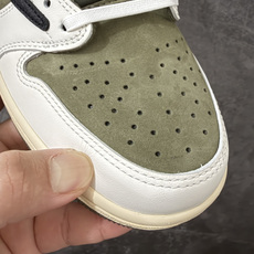 Travis Scott x Air Jordan AJ1 Low OG SPTS联名白绿黑倒钩低帮 DM7866-20 Travis Scott x Air Jordan AJ1 Low OG SPTS联名白绿黑倒钩低帮 DM7866-20