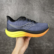 Saucony Triumph 胜利 23 舒适百搭耐磨 低帮跑步鞋 灰绿黄S21023-021 胜利系列迭代二十余载, Saucony Triumph 胜利 23 舒适百搭耐磨 低帮跑步鞋 灰绿黄S21023-021 胜利系列迭代二十余载,