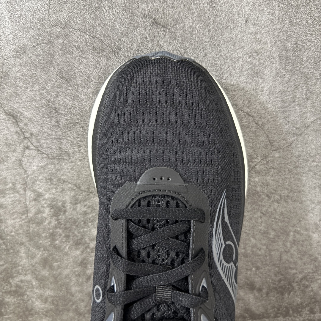 Saucony Triumph 胜利 23 舒适百搭耐磨 低帮跑步鞋 黑白S21024-200 胜利系列迭代二十余载,T Saucony Triumph 胜利 23 舒适百搭耐磨 低帮跑步鞋 黑白S21024-200 胜利系列迭代二十余载,T