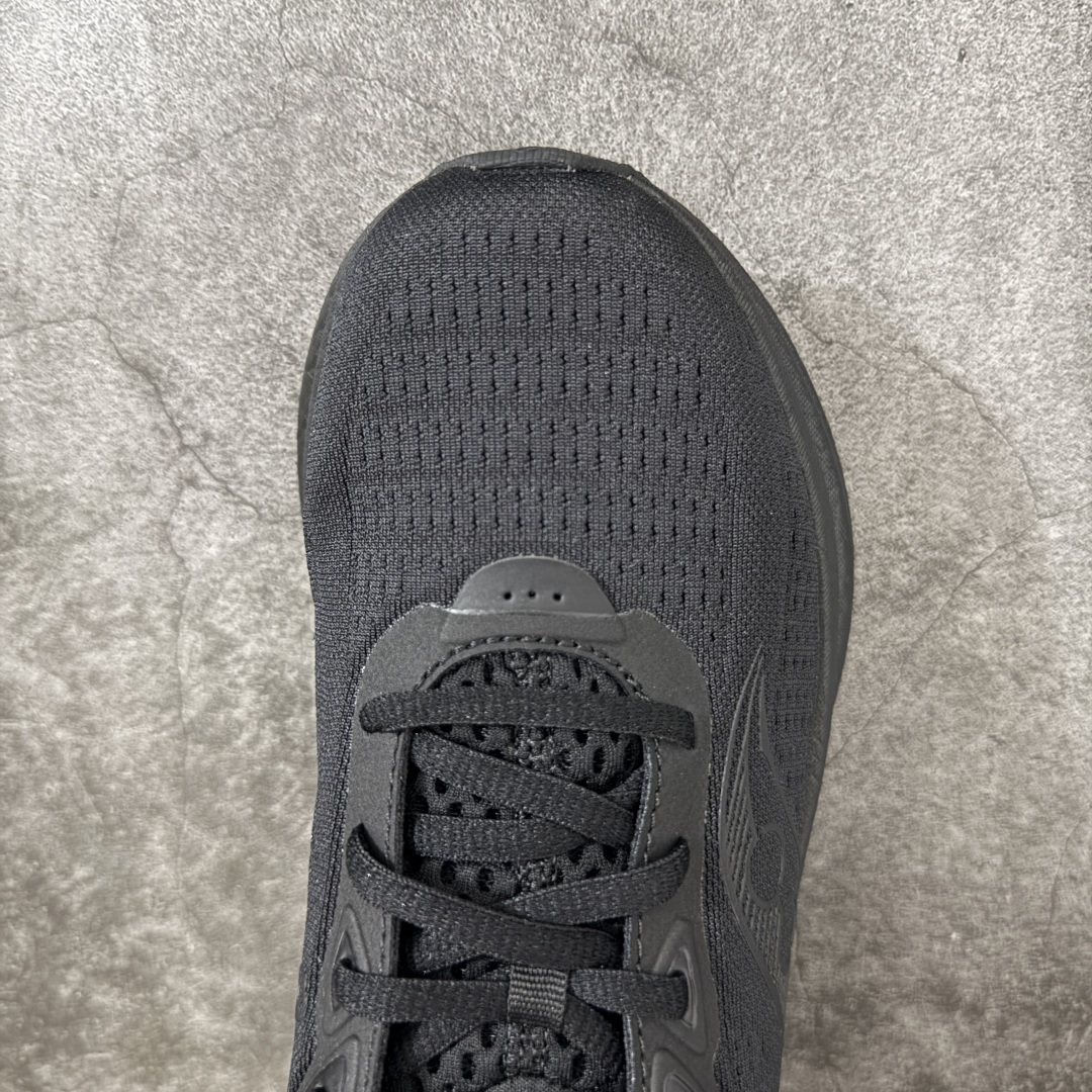 Saucony Triumph 胜利 23 舒适百搭耐磨 低帮跑步鞋 全黑S21023-201 胜利系列迭代二十余载,T Saucony Triumph 胜利 23 舒适百搭耐磨 低帮跑步鞋 全黑S21023-201 胜利系列迭代二十余载,T
