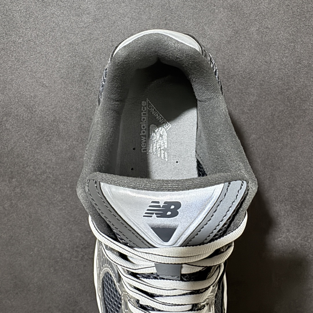 新百伦 New Balance2010英产做旧鞋款纯色绒运动鞋 厚底增高老爹鞋。此复刻经典鞋款,加入当下大热的户外元素, 新百伦 New Balance2010英产做旧鞋款纯色绒运动鞋 厚底增高老爹鞋。此复刻经典鞋款,加入当下大热的户外元素,