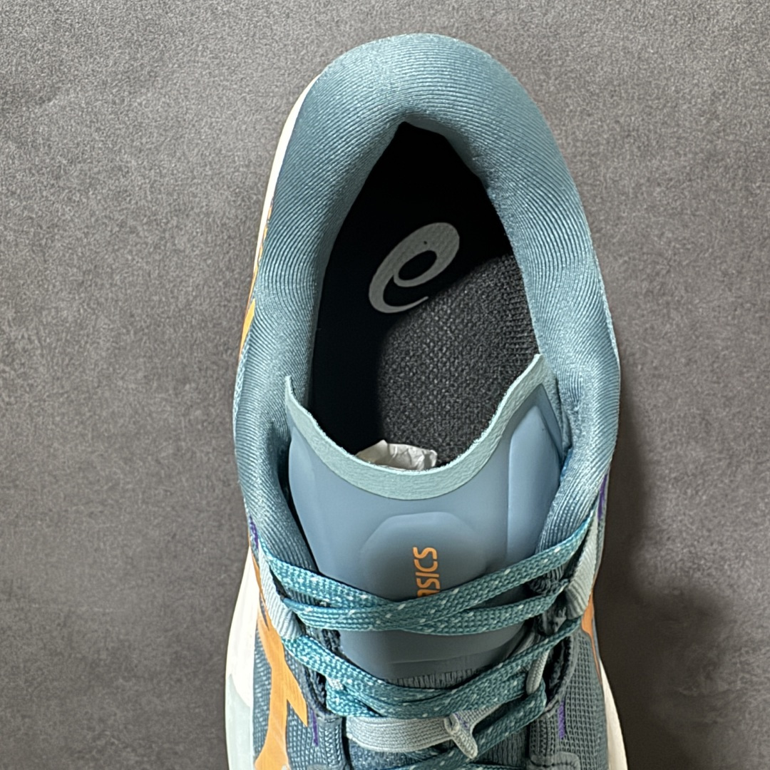 ASICS GEL-TRABUCO MAX 5 亚瑟士 网面透气 耐磨 越野跑步鞋 这双鞋的外观设计超级吸引人 简约大气 ASICS GEL-TRABUCO MAX 5 亚瑟士 网面透气 耐磨 越野跑步鞋 这双鞋的外观设计超级吸引人 简约大气