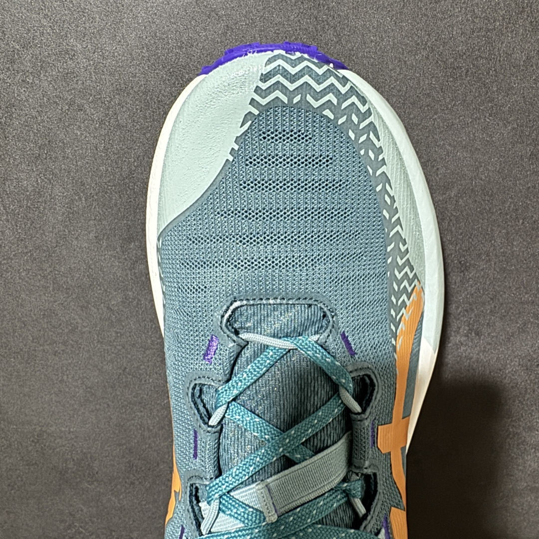 ASICS GEL-TRABUCO MAX 5 亚瑟士 网面透气 耐磨 越野跑步鞋 这双鞋的外观设计超级吸引人 简约大气 ASICS GEL-TRABUCO MAX 5 亚瑟士 网面透气 耐磨 越野跑步鞋 这双鞋的外观设计超级吸引人 简约大气