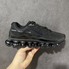 Nike Air Liquid Max 耐克 舒适贴合 耐磨防滑 全掌气垫缓震 低帮运动跑步鞋 时尚舒适的穿着感受和出众 Nike Air Liquid Max 耐克 舒适贴合 耐磨防滑 全掌气垫缓震 低帮运动跑步鞋 时尚舒适的穿着感受和出众