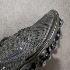 Nike Air Liquid Max 耐克 舒适贴合 耐磨防滑 全掌气垫缓震 低帮运动跑步鞋 时尚舒适的穿着感受和出众 Nike Air Liquid Max 耐克 舒适贴合 耐磨防滑 全掌气垫缓震 低帮运动跑步鞋 时尚舒适的穿着感受和出众