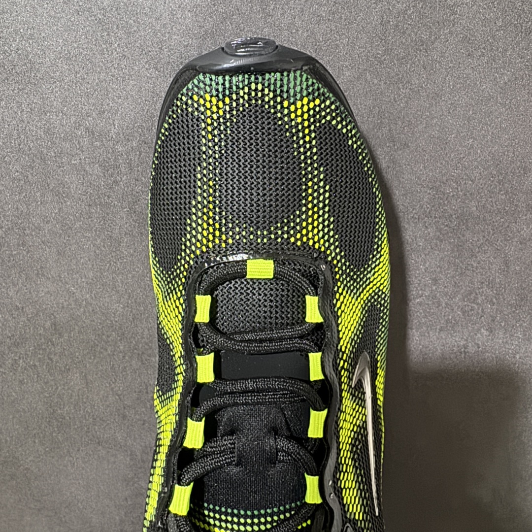 Nike Air Liquid Max 耐克 舒适贴合 耐磨防滑 全掌气垫缓震 低帮运动跑步鞋 时尚舒适的穿着感受和出众 Nike Air Liquid Max 耐克 舒适贴合 耐磨防滑 全掌气垫缓震 低帮运动跑步鞋 时尚舒适的穿着感受和出众