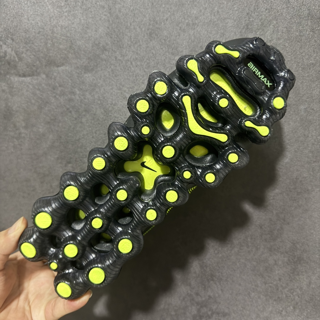Nike Air Liquid Max 耐克 舒适贴合 耐磨防滑 全掌气垫缓震 低帮运动跑步鞋 时尚舒适的穿着感受和出众 Nike Air Liquid Max 耐克 舒适贴合 耐磨防滑 全掌气垫缓震 低帮运动跑步鞋 时尚舒适的穿着感受和出众