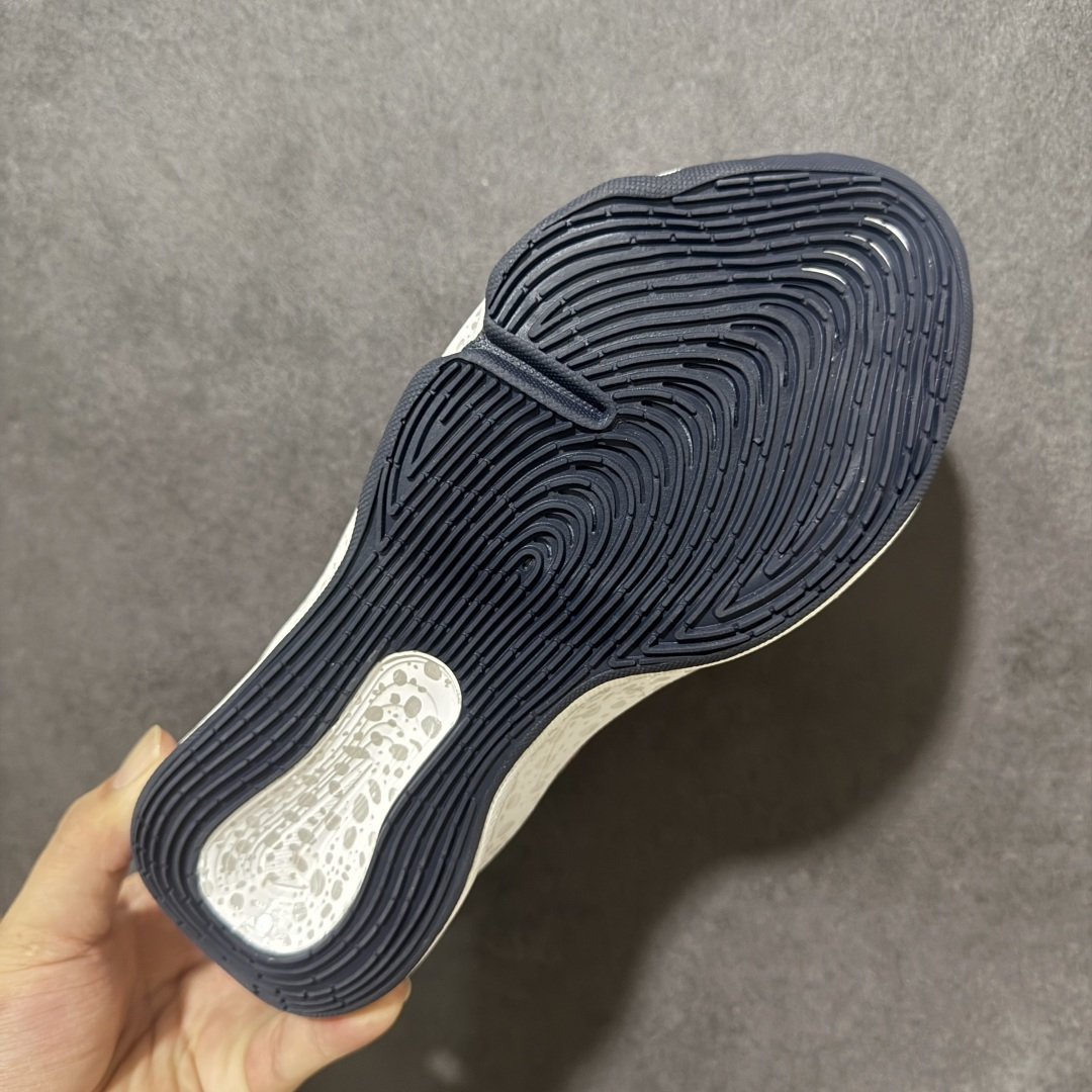 Nike Air Zoom GT Hustle3”Blueprint“ 时尚百搭 減震耐磨透气 低帮 篮球鞋 货号:FY Nike Air Zoom GT Hustle3”Blueprint“ 时尚百搭 減震耐磨透气 低帮 篮球鞋 货号:FY