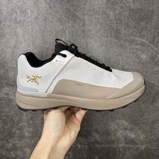 始祖鸟ArcTeryx Kopec GTX M 覆盖透气男越野跑鞋 棕标刺绣灰棕色 正确后跟刺绣 完美细节版型 官方同步 始祖鸟ArcTeryx Kopec GTX M 覆盖透气男越野跑鞋 棕标刺绣灰棕色 正确后跟刺绣 完美细节版型 官方同步