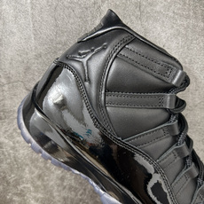 Comme Ces Garçons × Air Jordan 11 High CDG x AJ11 高帮 联名黑色 AJ Comme Ces Garçons × Air Jordan 11 High CDG x AJ11 高帮 联名黑色 AJ